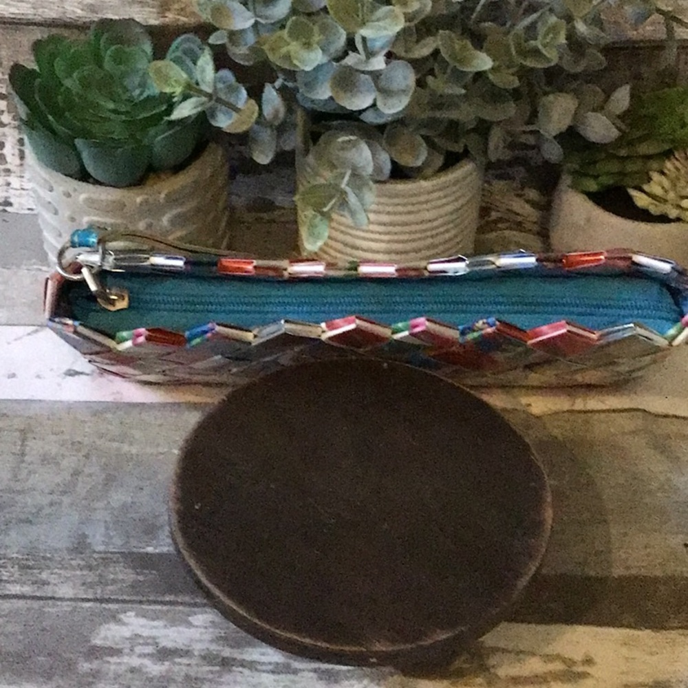 Woven Clutch Bag - Picture 4 of 8